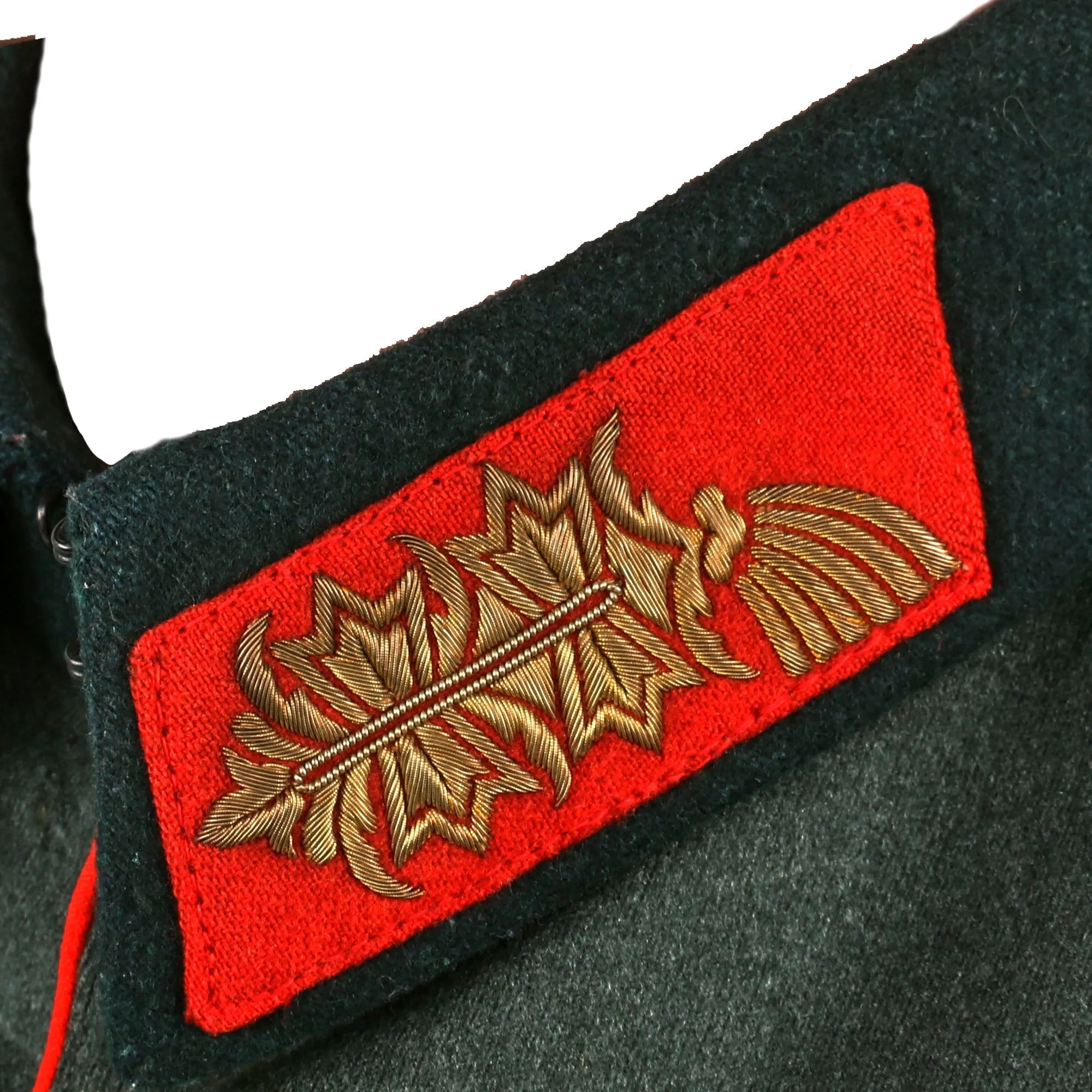 Original German WWII III Army Corps General der Kavallerie Baron Franz von Dalwigk of Lichtenfels Uniform Set - Formerly Part of the A.A.F. Tank Museum