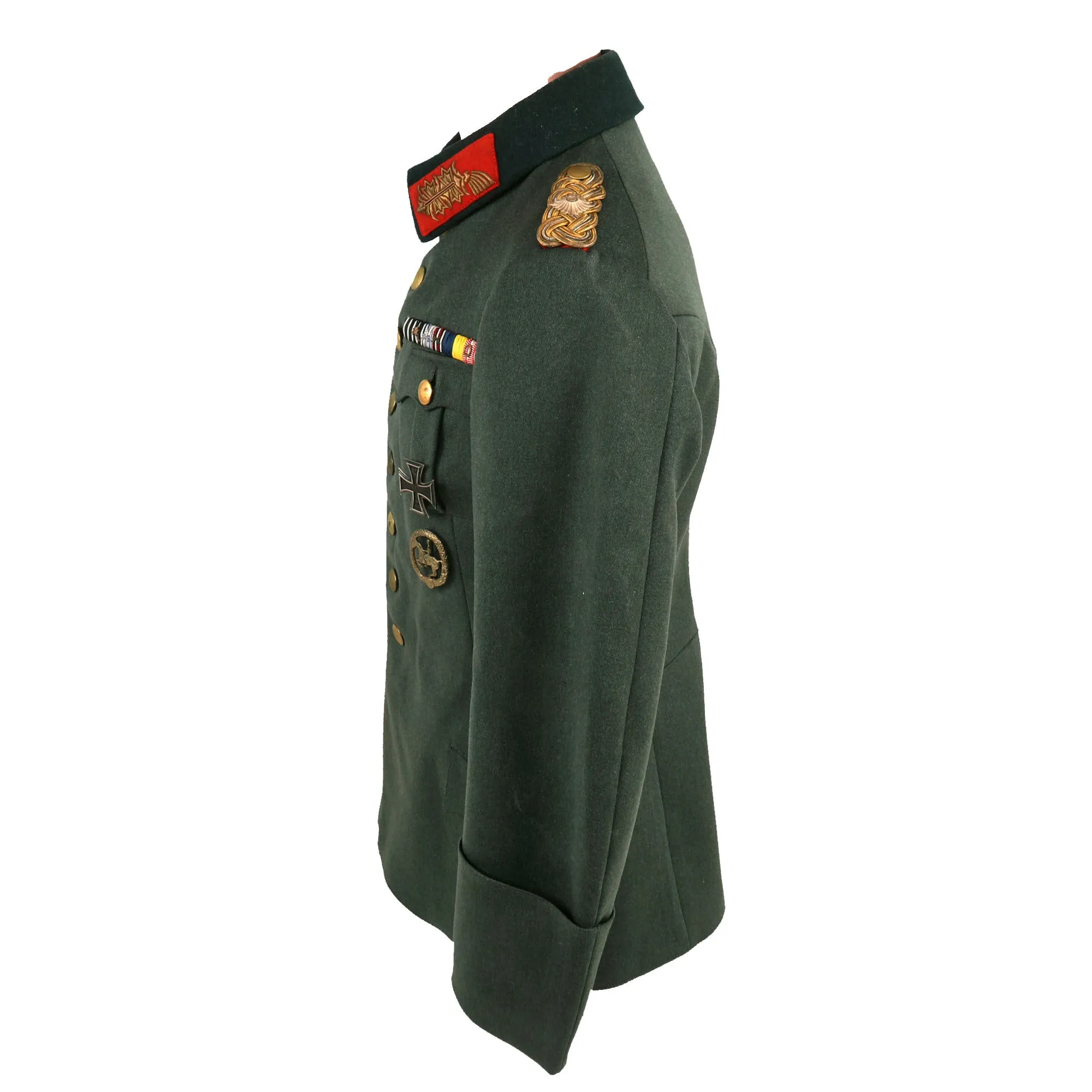 Original German WWII III Army Corps General der Kavallerie Baron Franz von Dalwigk of Lichtenfels Uniform Set - Formerly Part of the A.A.F. Tank Museum