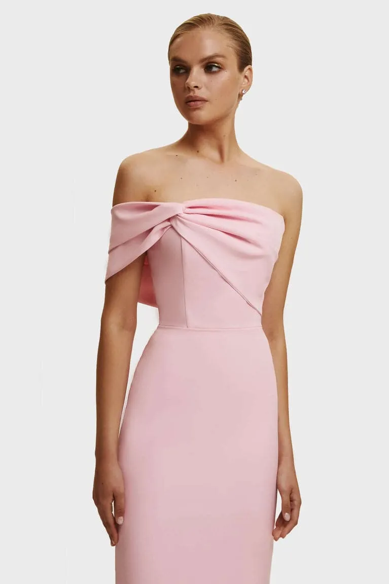 Pink Classy midi dress with open neckline